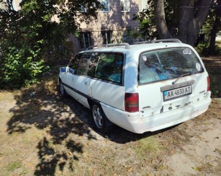 Белый Опель Омега, объемом двигателя 2 л и пробегом 500 тыс. км за 700 $, фото 11 на Automoto.ua