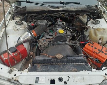 Белый Опель Омега, объемом двигателя 1.8 л и пробегом 350 тыс. км за 1425 $, фото 6 на Automoto.ua