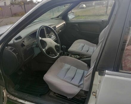 Белый Опель Омега, объемом двигателя 0 л и пробегом 100 тыс. км за 597 $, фото 2 на Automoto.ua