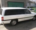 Білий Опель Омега, об'ємом двигуна 1.8 л та пробігом 280 тис. км за 1500 $, фото 2 на Automoto.ua