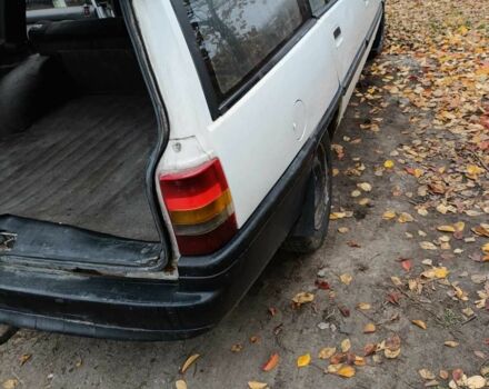 Білий Опель Омега, об'ємом двигуна 2.3 л та пробігом 350 тис. км за 1200 $, фото 5 на Automoto.ua