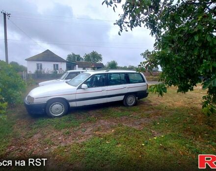 Белый Опель Омега, объемом двигателя 2.3 л и пробегом 130 тыс. км за 500 $, фото 4 на Automoto.ua