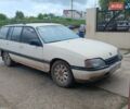 Белый Опель Омега, объемом двигателя 2.26 л и пробегом 300 тыс. км за 700 $, фото 1 на Automoto.ua