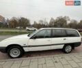 Білий Опель Омега, об'ємом двигуна 2 л та пробігом 440 тис. км за 1000 $, фото 1 на Automoto.ua