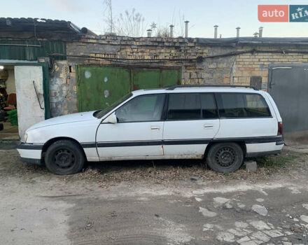 Білий Опель Омега, об'ємом двигуна 2.6 л та пробігом 331 тис. км за 1000 $, фото 1 на Automoto.ua