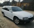 Білий Опель Омега, об'ємом двигуна 2 л та пробігом 230 тис. км за 3000 $, фото 1 на Automoto.ua