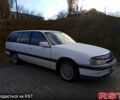 Білий Опель Омега, об'ємом двигуна 2 л та пробігом 320 тис. км за 820 $, фото 3 на Automoto.ua