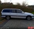 Білий Опель Омега, об'ємом двигуна 2 л та пробігом 320 тис. км за 820 $, фото 2 на Automoto.ua