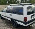 Білий Опель Омега, об'ємом двигуна 2 л та пробігом 245 тис. км за 800 $, фото 2 на Automoto.ua
