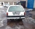 Белый Опель Омега, объемом двигателя 2 л и пробегом 324 тыс. км за 1030 $, фото 4 на Automoto.ua