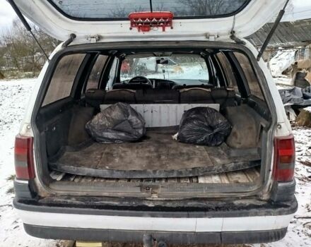 Белый Опель Омега, объемом двигателя 2 л и пробегом 1000 тыс. км за 1000 $, фото 5 на Automoto.ua