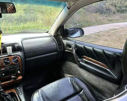 Белый Опель Омега, объемом двигателя 2 л и пробегом 357 тыс. км за 2700 $, фото 3 на Automoto.ua