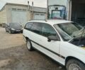 Белый Опель Омега, объемом двигателя 2.5 л и пробегом 300 тыс. км за 1600 $, фото 6 на Automoto.ua