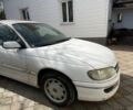 Белый Опель Омега, объемом двигателя 2 л и пробегом 450 тыс. км за 2200 $, фото 4 на Automoto.ua