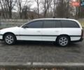 Белый Опель Омега, объемом двигателя 2 л и пробегом 630 тыс. км за 4200 $, фото 6 на Automoto.ua