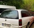Белый Опель Омега, объемом двигателя 2 л и пробегом 480 тыс. км за 1900 $, фото 1 на Automoto.ua
