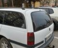 Білий Опель Омега, об'ємом двигуна 2 л та пробігом 300 тис. км за 2000 $, фото 2 на Automoto.ua