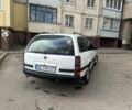 Белый Опель Омега, объемом двигателя 2 л и пробегом 333 тыс. км за 1480 $, фото 6 на Automoto.ua