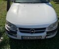 Белый Опель Омега, объемом двигателя 2 л и пробегом 100 тыс. км за 556 $, фото 2 на Automoto.ua