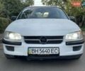 Білий Опель Омега, об'ємом двигуна 2 л та пробігом 200 тис. км за 1900 $, фото 3 на Automoto.ua