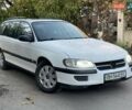 Білий Опель Омега, об'ємом двигуна 2 л та пробігом 200 тис. км за 1900 $, фото 6 на Automoto.ua