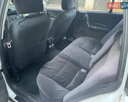 Белый Опель Омега, объемом двигателя 2.5 л и пробегом 250 тыс. км за 1750 $, фото 9 на Automoto.ua