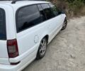 Белый Опель Омега, объемом двигателя 2 л и пробегом 485 тыс. км за 1200 $, фото 2 на Automoto.ua