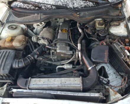 Білий Опель Омега, об'ємом двигуна 2.2 л та пробігом 250 тис. км за 599 $, фото 7 на Automoto.ua