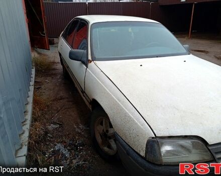 Белый Опель Омега, объемом двигателя 2 л и пробегом 0 тыс. км за 350 $, фото 1 на Automoto.ua