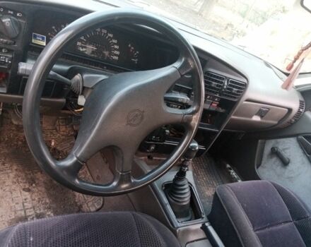 Белый Опель Омега, объемом двигателя 0 л и пробегом 222 тыс. км за 685 $, фото 1 на Automoto.ua