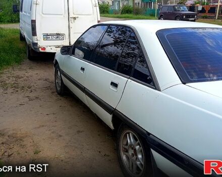 Белый Опель Омега, объемом двигателя 2 л и пробегом 299 тыс. км за 1100 $, фото 1 на Automoto.ua