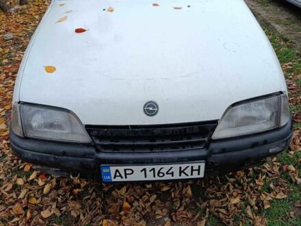 Белый Опель Омега, объемом двигателя 2.3 л и пробегом 100 тыс. км за 1200 $, фото 1 на Automoto.ua