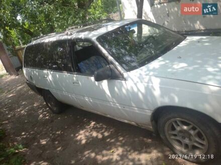 Опель Омега 1988 в Андрушевке на Automoto.ua Белый Опель Омега, объемом двигателя 2 л и пробегом 250 тыс. км за 800 $, фото 1 на Automoto.ua