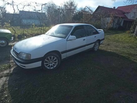 Белый Опель Омега, объемом двигателя 2 л и пробегом 370 тыс. км за 1350 $, фото 1 на Automoto.ua