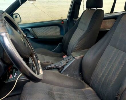 Белый Опель Омега, объемом двигателя 2 л и пробегом 316 тыс. км за 1100 $, фото 1 на Automoto.ua