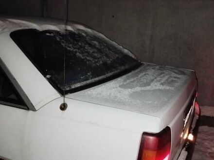 Білий Опель Омега, об'ємом двигуна 2 л та пробігом 165 тис. км за 1200 $, фото 1 на Automoto.ua