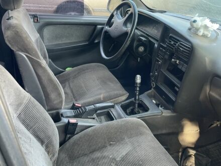 Белый Опель Омега, объемом двигателя 1.8 л и пробегом 400 тыс. км за 678 $, фото 1 на Automoto.ua