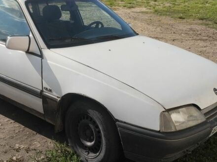Опель Омега 1990 в Ржищеве на Automoto.ua Белый Опель Омега, объемом двигателя 2 л и пробегом 478 тыс. км за 484 $, фото 1 на Automoto.ua