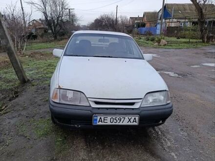 Білий Опель Омега, об'ємом двигуна 2 л та пробігом 390 тис. км за 1300 $, фото 1 на Automoto.ua