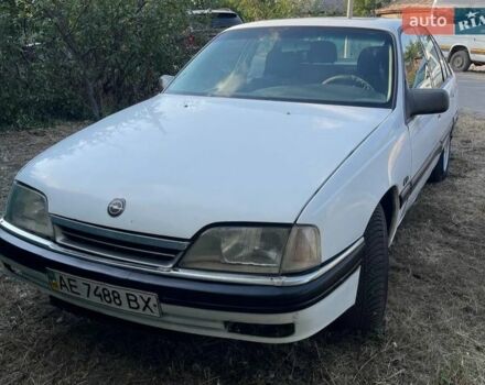 Белый Опель Омега, объемом двигателя 2 л и пробегом 10 тыс. км за 569 $, фото 1 на Automoto.ua