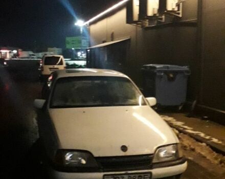 Белый Опель Омега, объемом двигателя 2 л и пробегом 712 тыс. км за 532 $, фото 1 на Automoto.ua