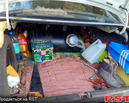 Опель Омега 1992 в Очакове на Automoto.ua Белый Опель Омега, объемом двигателя 2 л и пробегом 350 тыс. км за 1600 $, фото 1 на Automoto.ua