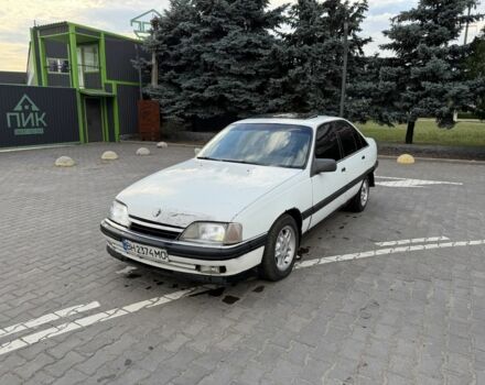 Белый Опель Омега, объемом двигателя 2 л и пробегом 214 тыс. км за 950 $, фото 1 на Automoto.ua