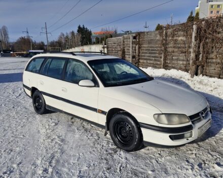 Білий Опель Омега, об'ємом двигуна 2 л та пробігом 437 тис. км за 1250 $, фото 1 на Automoto.ua