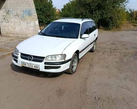 Білий Опель Омега, об'ємом двигуна 2 л та пробігом 400 тис. км за 1700 $, фото 1 на Automoto.ua