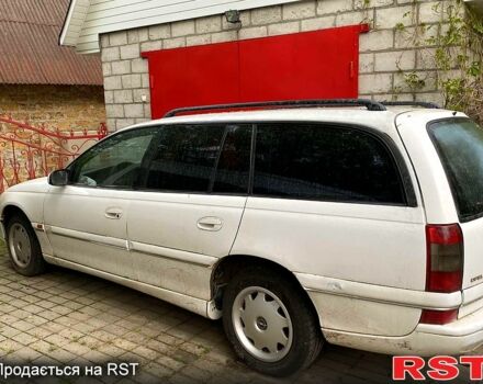 Белый Опель Омега, объемом двигателя 2 л и пробегом 0 тыс. км за 1900 $, фото 1 на Automoto.ua