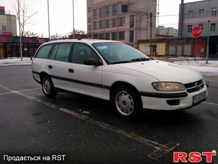 Білий Опель Омега, об'ємом двигуна 2 л та пробігом 387 тис. км за 2500 $, фото 1 на Automoto.ua