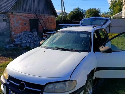 Білий Опель Омега, об'ємом двигуна 2 л та пробігом 0 тис. км за 650 $, фото 1 на Automoto.ua
