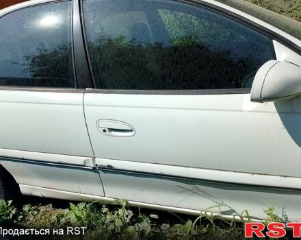 Білий Опель Омега, об'ємом двигуна 2 л та пробігом 200 тис. км за 1200 $, фото 1 на Automoto.ua