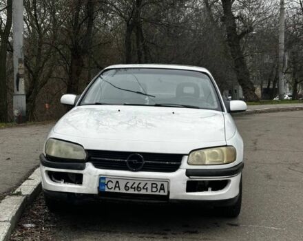 Білий Опель Омега, об'ємом двигуна 2 л та пробігом 3 тис. км за 1264 $, фото 1 на Automoto.ua